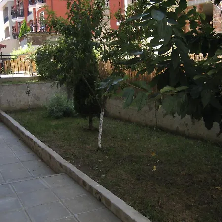 Lazur By The Sea Daire Ravda