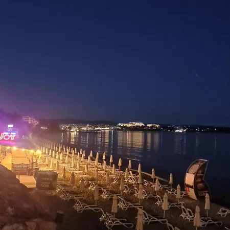 Daire Lazur By The Sea Ravda